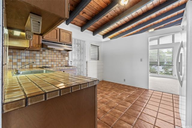 2327 Round Top Drive, Honolulu, HI 96822