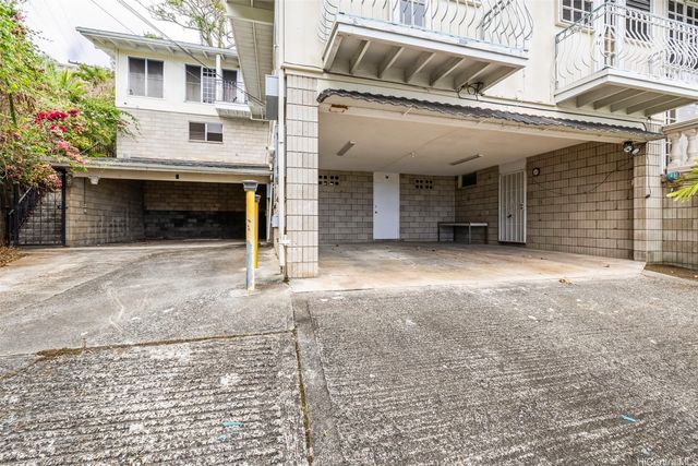 2327 Round Top Drive, Honolulu, HI 96822