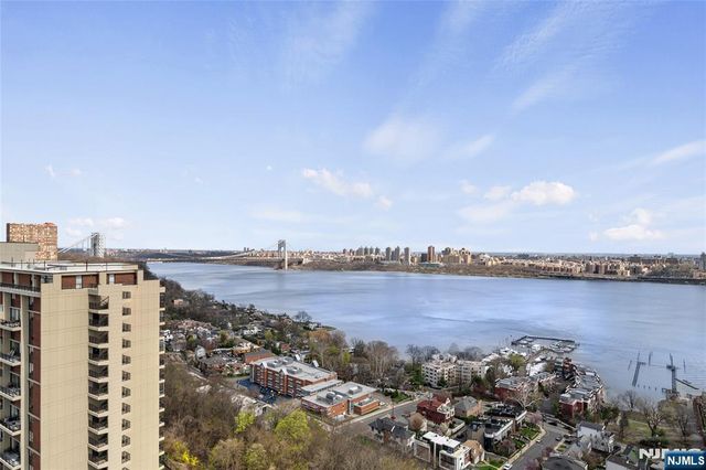 6 Horizon Road 1605, Fort Lee, NJ 07024