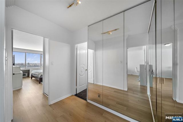 6 Horizon Road 1605, Fort Lee, NJ 07024