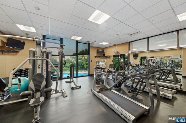 6 Horizon Road 1605, Fort Lee, NJ 07024