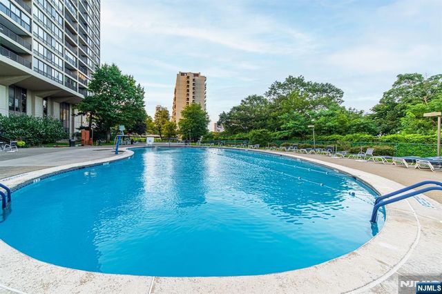 6 Horizon Road 1605, Fort Lee, NJ 07024