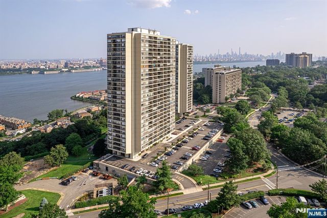 6 Horizon Road 1605, Fort Lee, NJ 07024