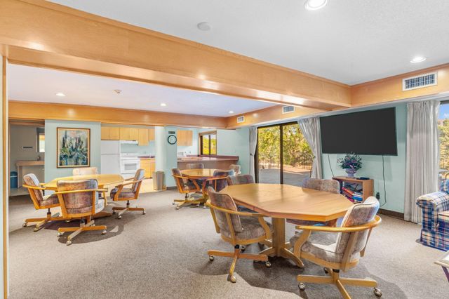 4120 Parklawn Avenue 220, Edina, MN 55435