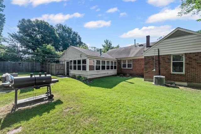 446 ROSSER RD, Memphis, TN 38120