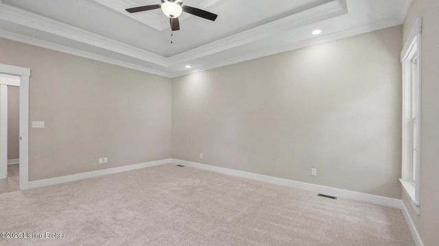 8607 Glenhope Dr, Louisville, KY 40291
