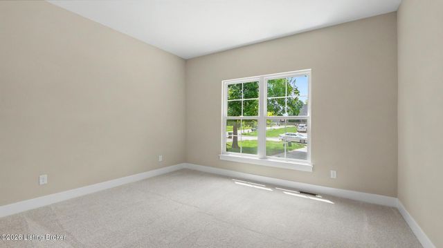 8607 Glenhope Dr, Louisville, KY 40291
