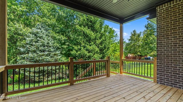 8607 Glenhope Dr, Louisville, KY 40291