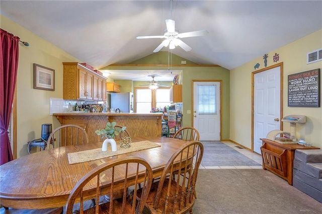 13749 Barber Avenue, Bonner Springs, KS 66012