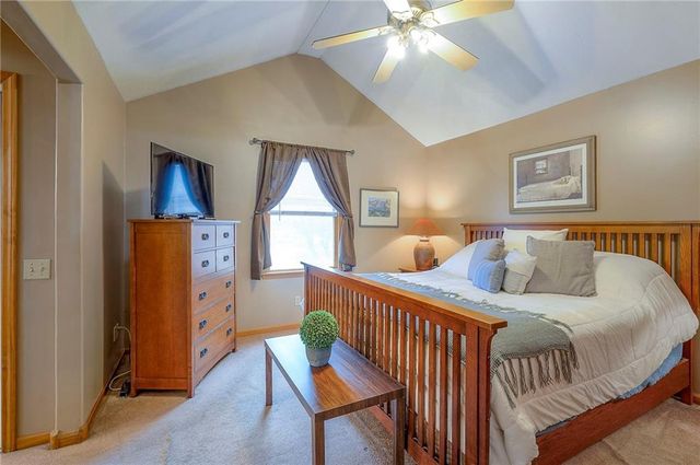 13749 Barber Avenue, Bonner Springs, KS 66012