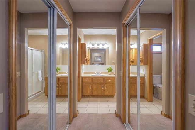 13749 Barber Avenue, Bonner Springs, KS 66012