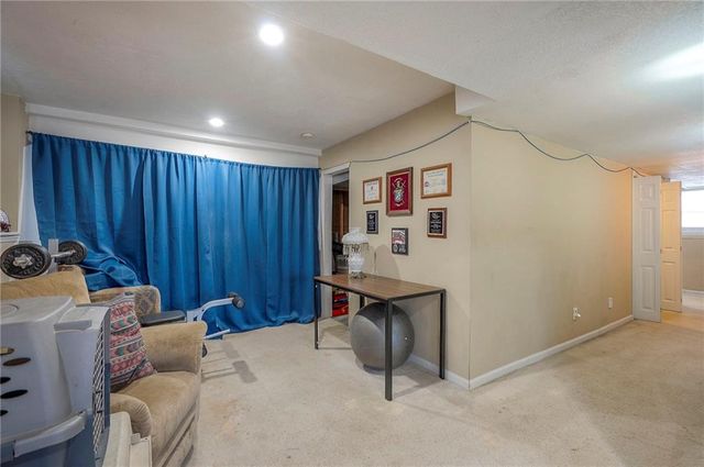 13749 Barber Avenue, Bonner Springs, KS 66012