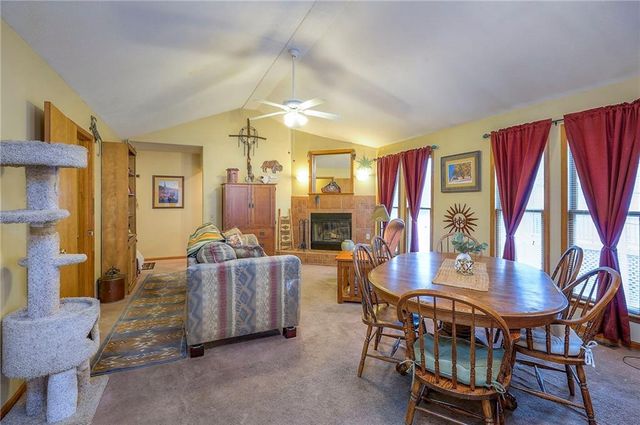 13749 Barber Avenue, Bonner Springs, KS 66012