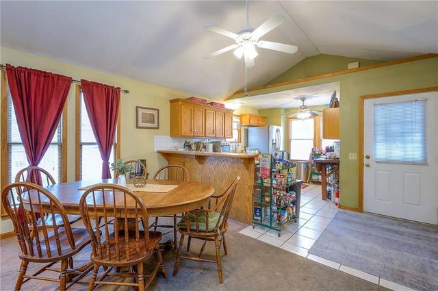 13749 Barber Avenue, Bonner Springs, KS 66012