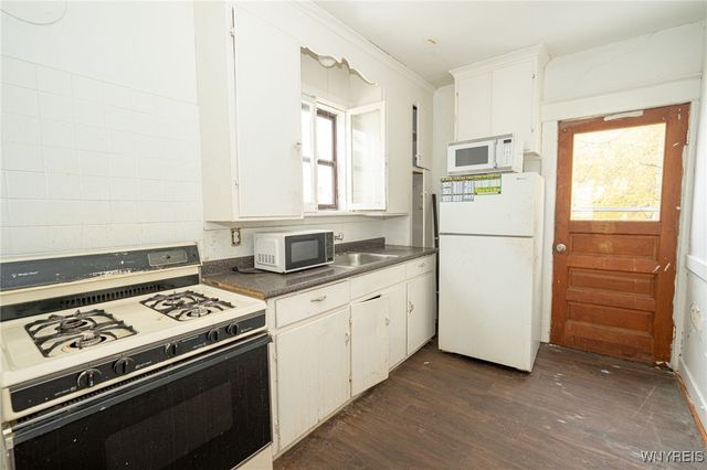 204 Crowley Avenue, Buffalo, NY 14207