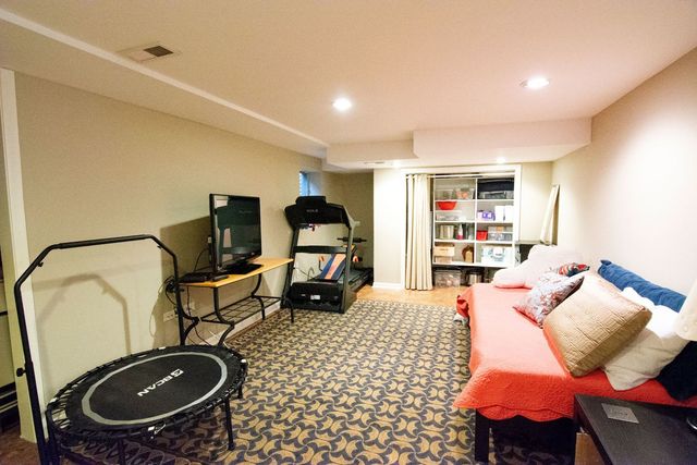 1088 Shermer Road, Glenview, IL 60025