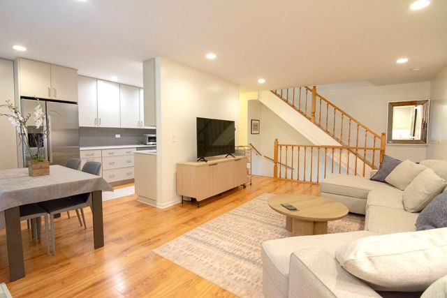 1088 Shermer Road, Glenview, IL 60025