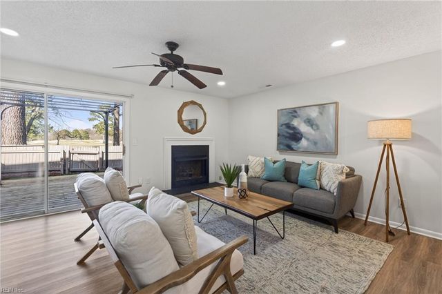 5036 Glenwood WAY, Virginia Beach, VA 23456