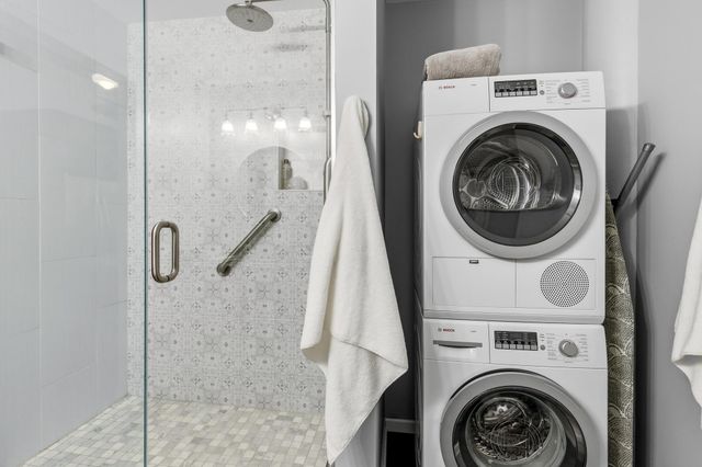 406 Wacouta Street 216, Saint Paul, MN 55101