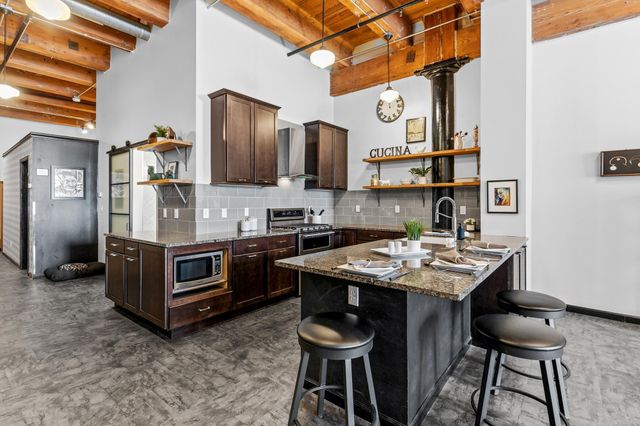 406 Wacouta Street 216, Saint Paul, MN 55101