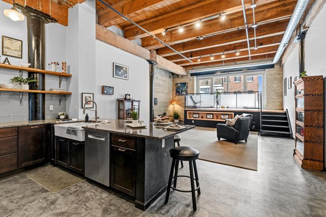 406 Wacouta Street 216, Saint Paul, MN 55101