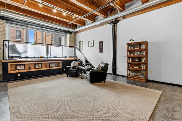 406 Wacouta Street 216, Saint Paul, MN 55101