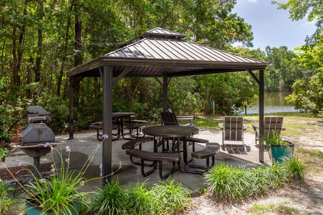 1300 Park West Boulevard 110, Mount Pleasant, SC 29466