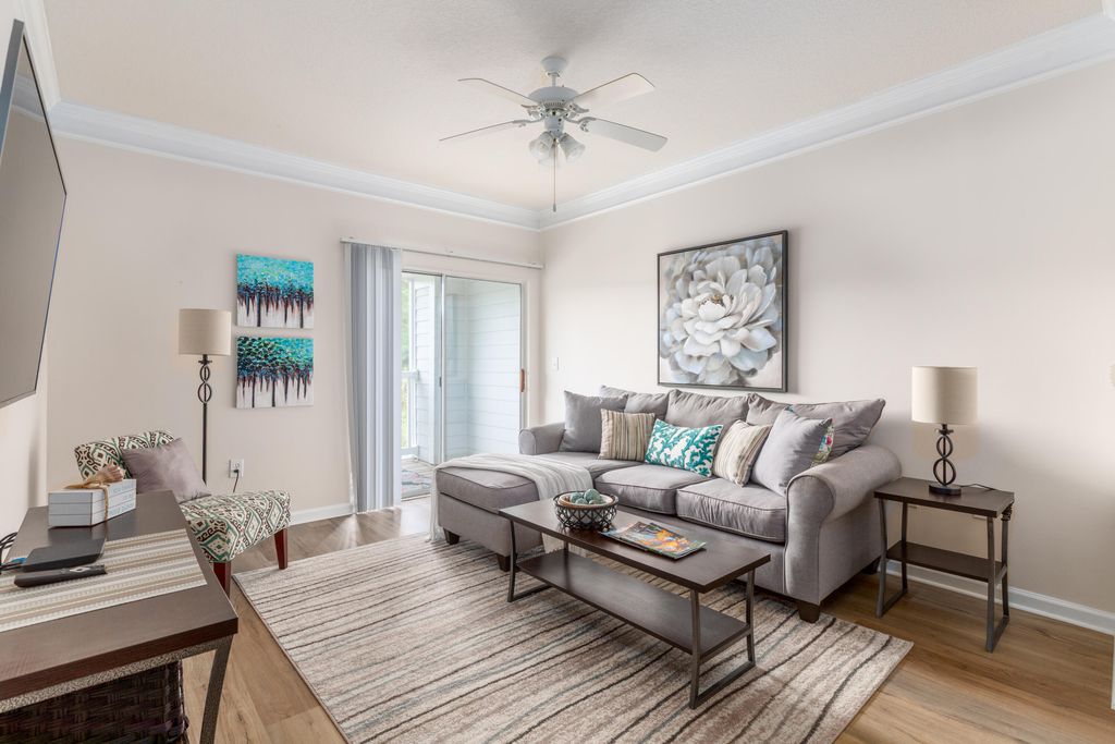 1300 Park West Boulevard 110, Mount Pleasant, SC 29466