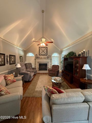 109 Brisbayne Circle, La Grange, NC 28551