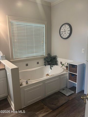 109 Brisbayne Circle, La Grange, NC 28551