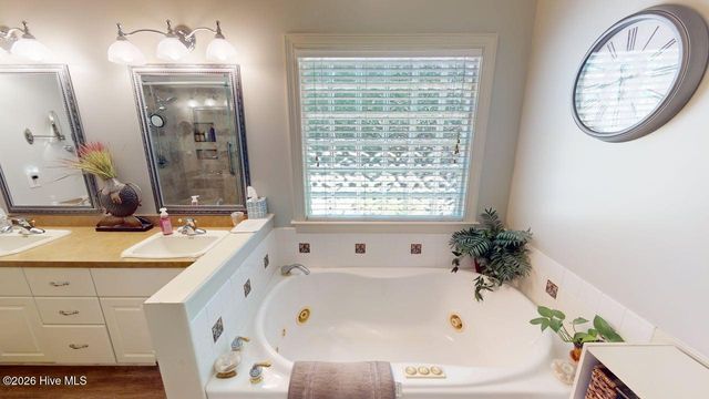 109 Brisbayne Circle, La Grange, NC 28551