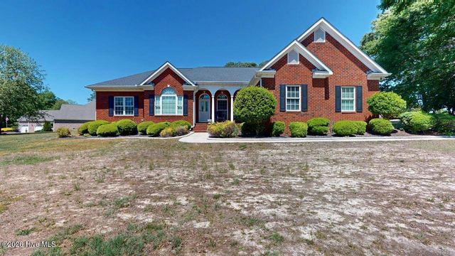 109 Brisbayne Circle, La Grange, NC 28551