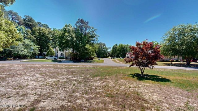 109 Brisbayne Circle, La Grange, NC 28551