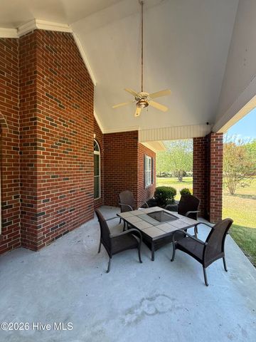 109 Brisbayne Circle, La Grange, NC 28551