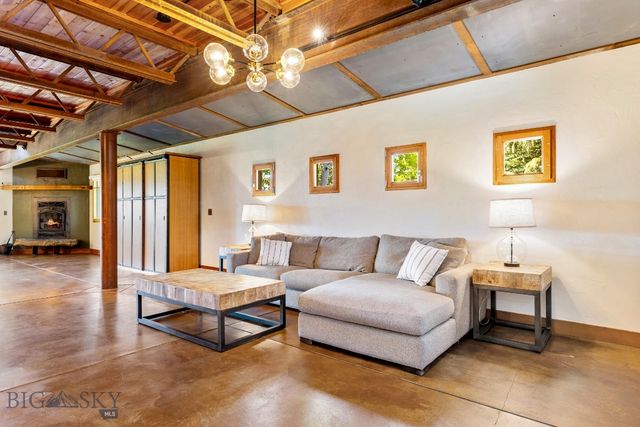 2449 Turkey Red Lane, Bozeman, MT 59715