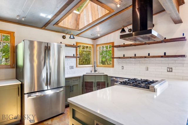 2449 Turkey Red Lane, Bozeman, MT 59715