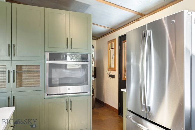 2449 Turkey Red Lane, Bozeman, MT 59715