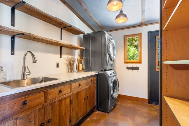 2449 Turkey Red Lane, Bozeman, MT 59715