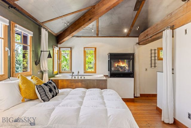 2449 Turkey Red Lane, Bozeman, MT 59715