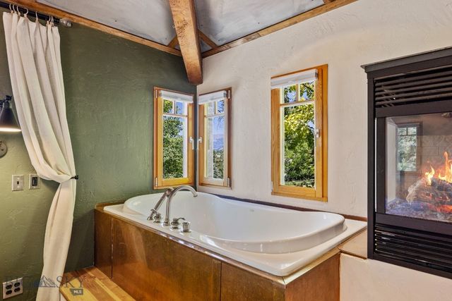 2449 Turkey Red Lane, Bozeman, MT 59715