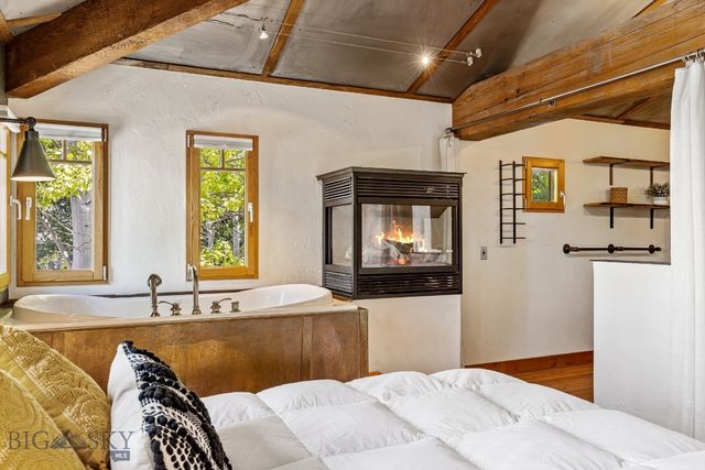 2449 Turkey Red Lane, Bozeman, MT 59715