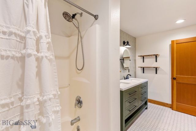 2449 Turkey Red Lane, Bozeman, MT 59715