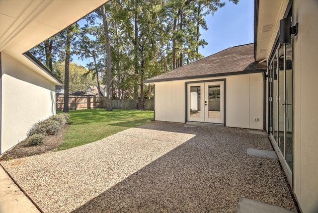 17506 Rustington Drive, Spring, TX 77379