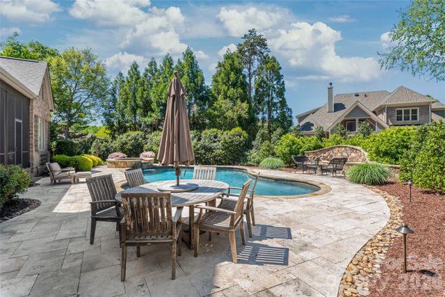 9222 Clerkenwell Drive, Waxhaw, NC 28173