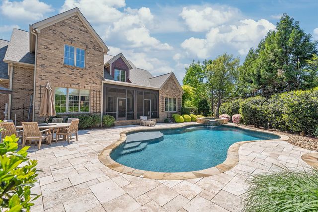 9222 Clerkenwell Drive, Waxhaw, NC 28173