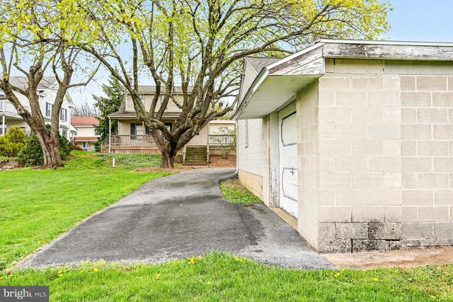 489 BACHMANVILLE RD, Hershey, PA 17033