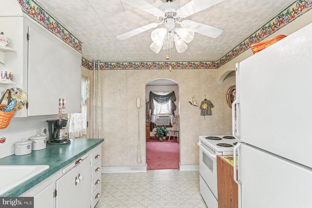489 BACHMANVILLE RD, Hershey, PA 17033