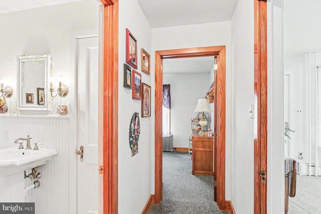 489 BACHMANVILLE RD, Hershey, PA 17033