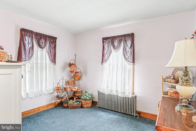 489 BACHMANVILLE RD, Hershey, PA 17033