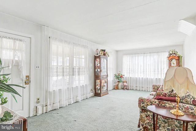 489 BACHMANVILLE RD, Hershey, PA 17033